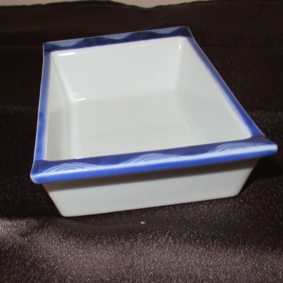 Vintage Japanese rectangular bowl - Picture 2 of 9